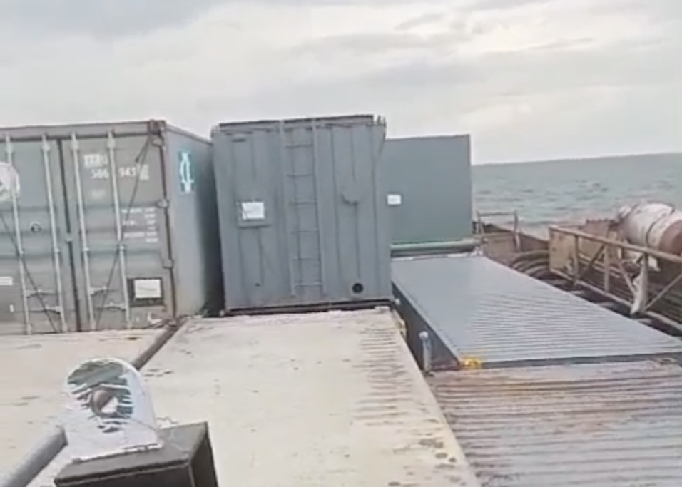 Pengiriman Barang Rig Carrier Milik PT Tridiantara Alvindo Tujuan Dari Batu Bara -Sidoarjo